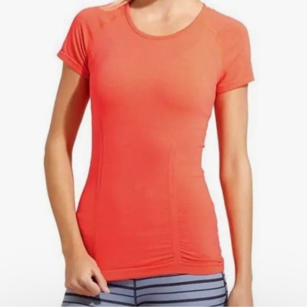Athleta Fastest Track Top Short Sleeve Pullover Ruched Tee in Orange Sz M